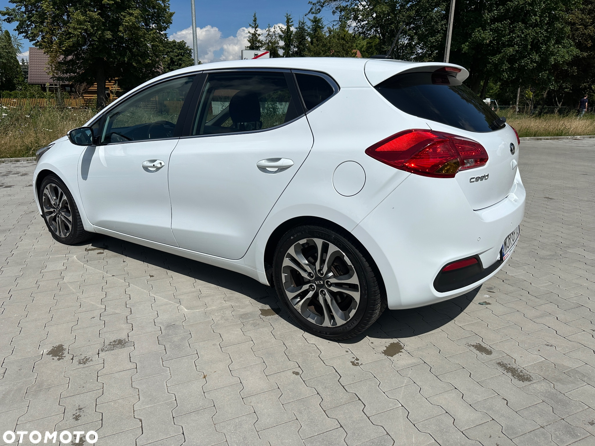 Kia Ceed 1.6 CRDi 128 Vision - 6