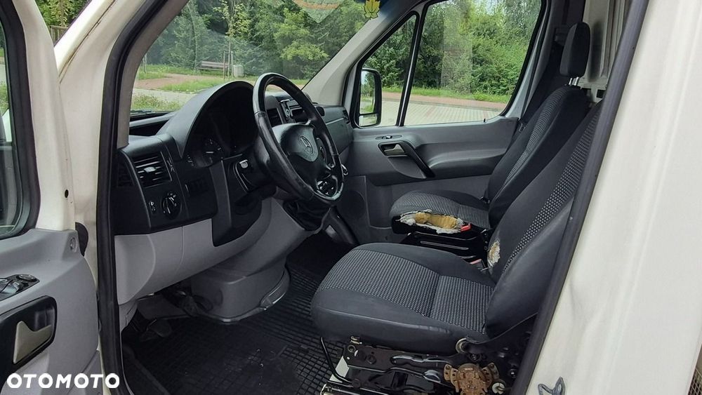Mercedes-Benz Sprinter - 22