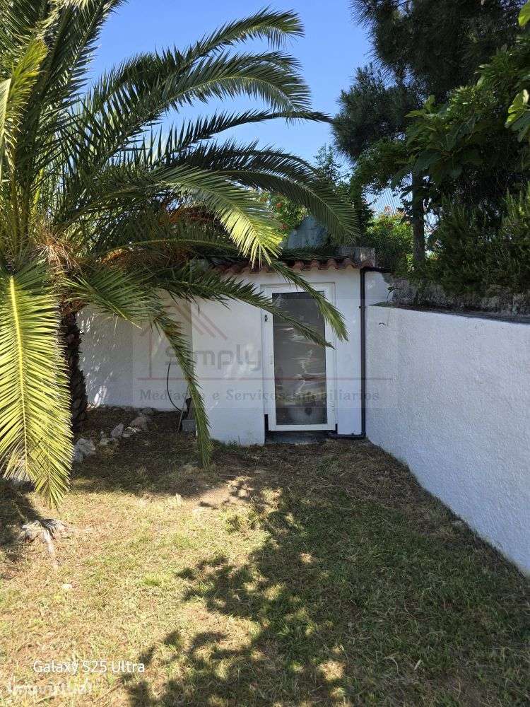 Moradia T4 com piscina e 900 m² de terreno na Quinta da Serralheira, - Grande imagem: 4/59