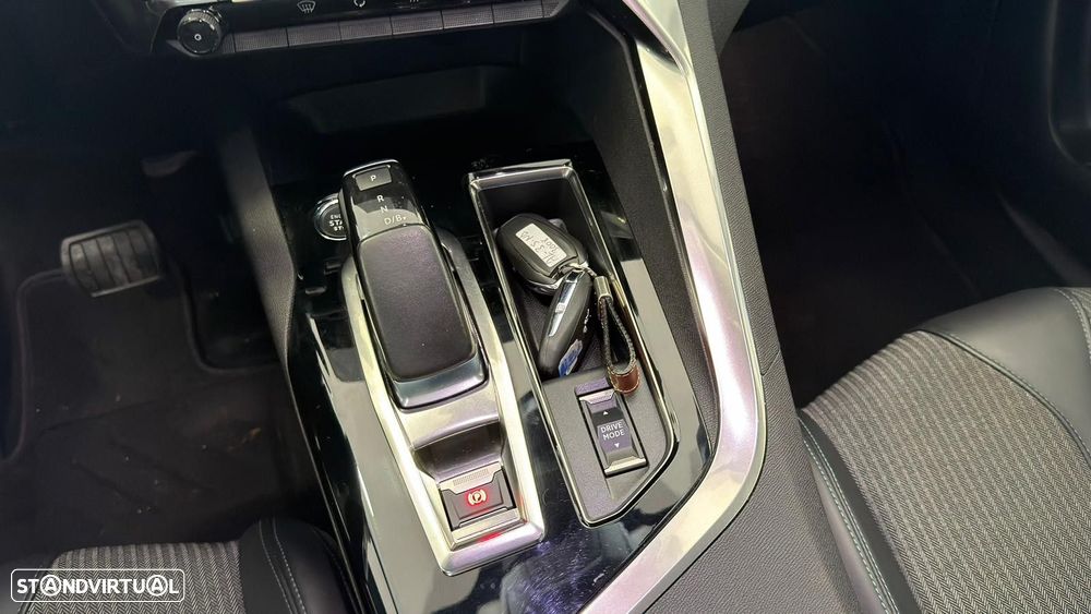 Peugeot 3008 1.6 Hybrid Allure Pack e-EAT8 - 12