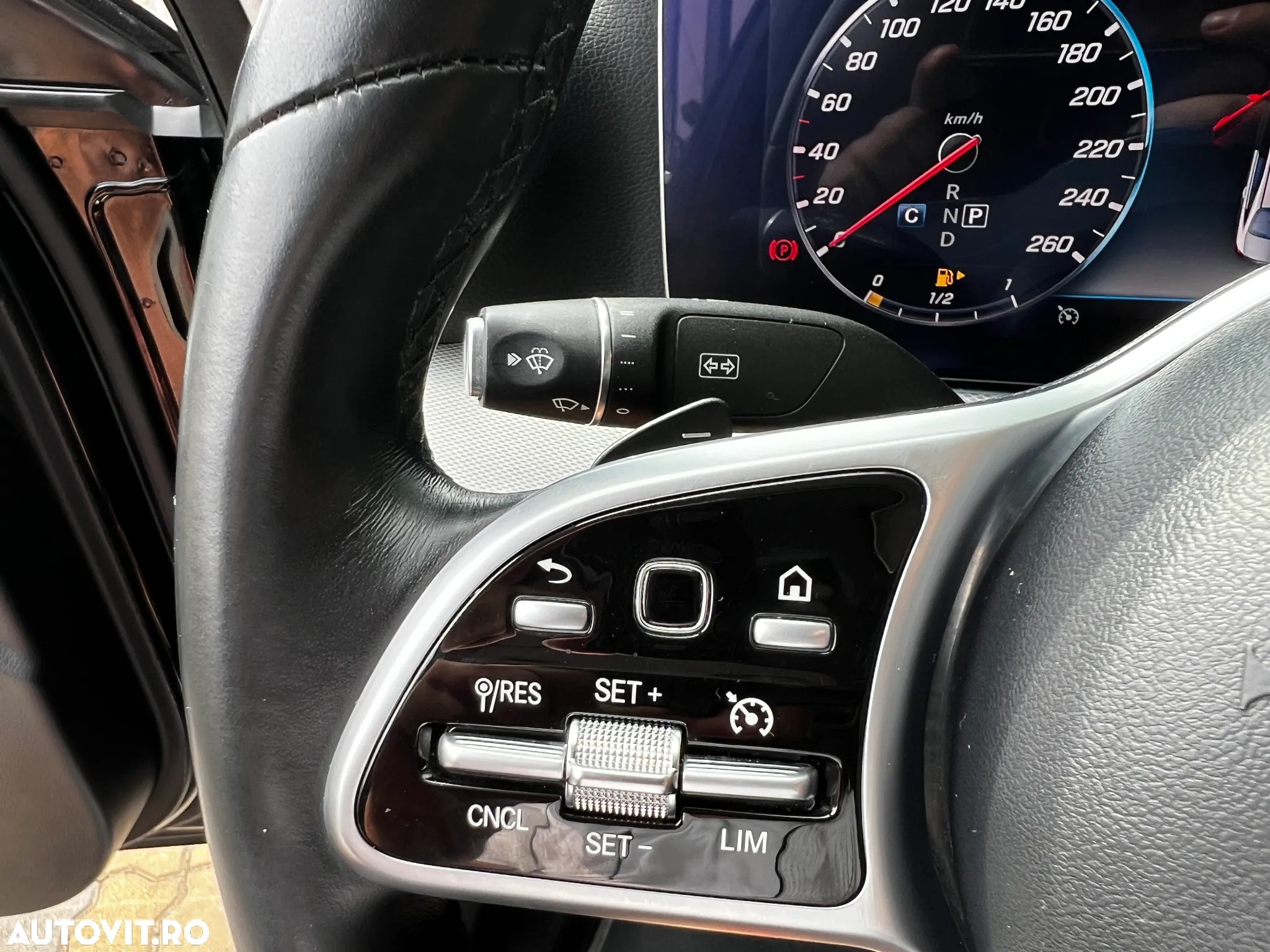 Mercedes-Benz E 200 d Aut. - 24