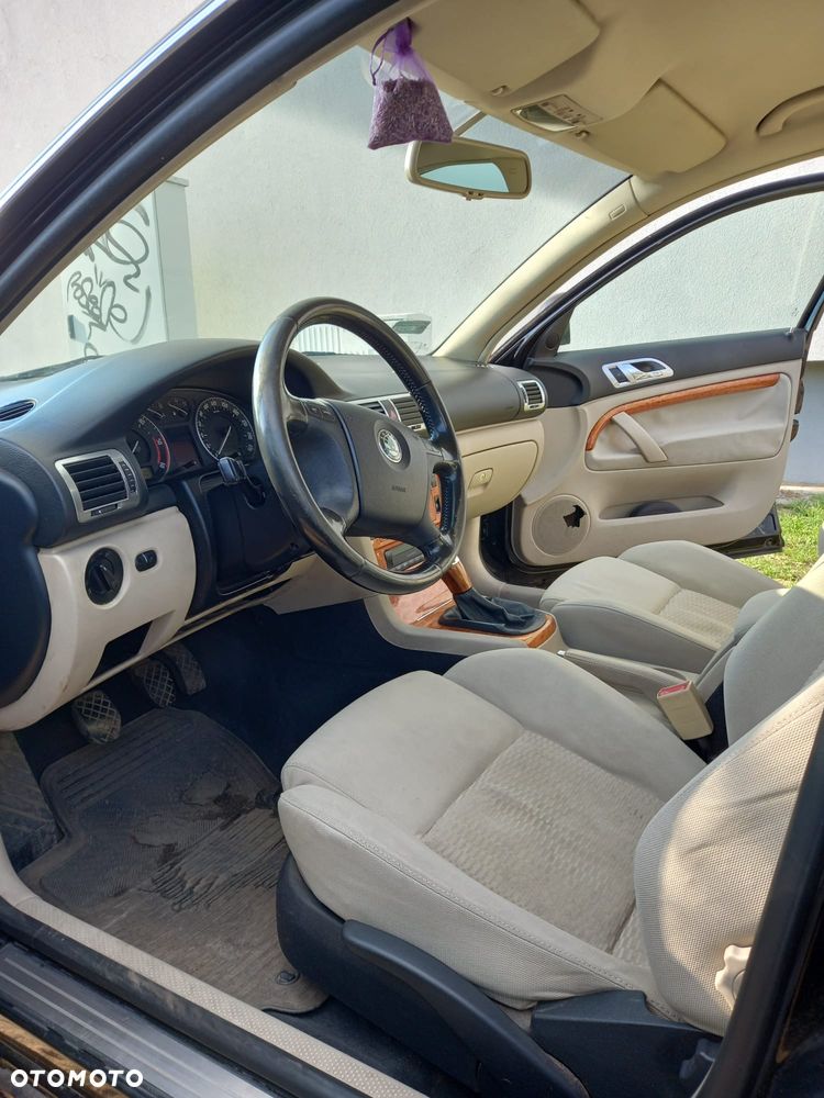 Skoda Superb 1.9 TDI Ambiente - 8