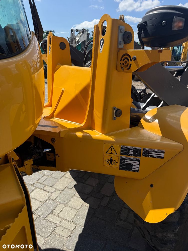 Volvo L35G - 10