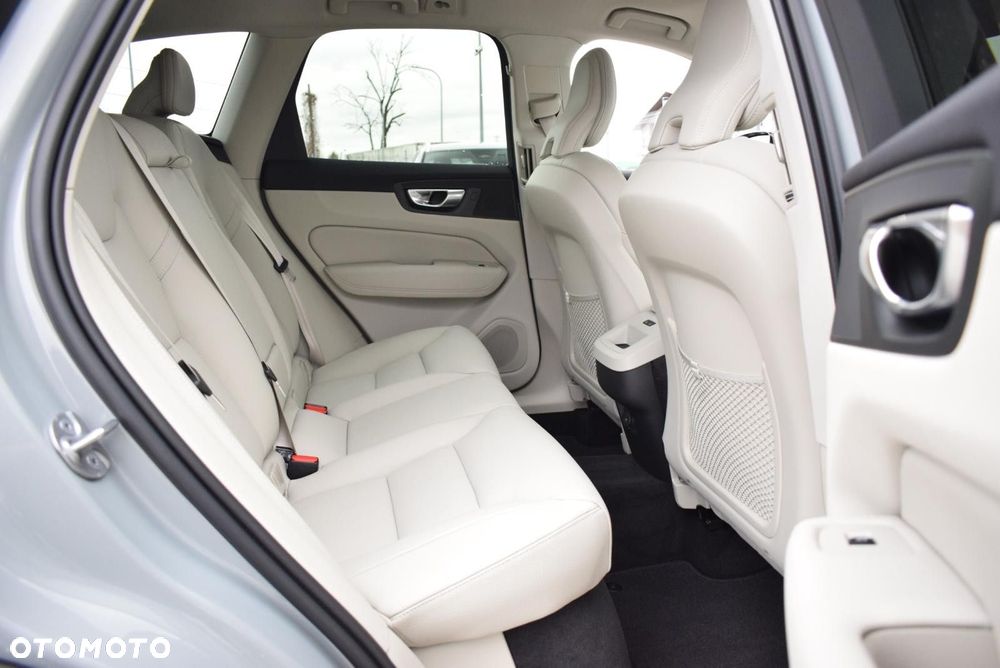 Volvo XC 60 - 21
