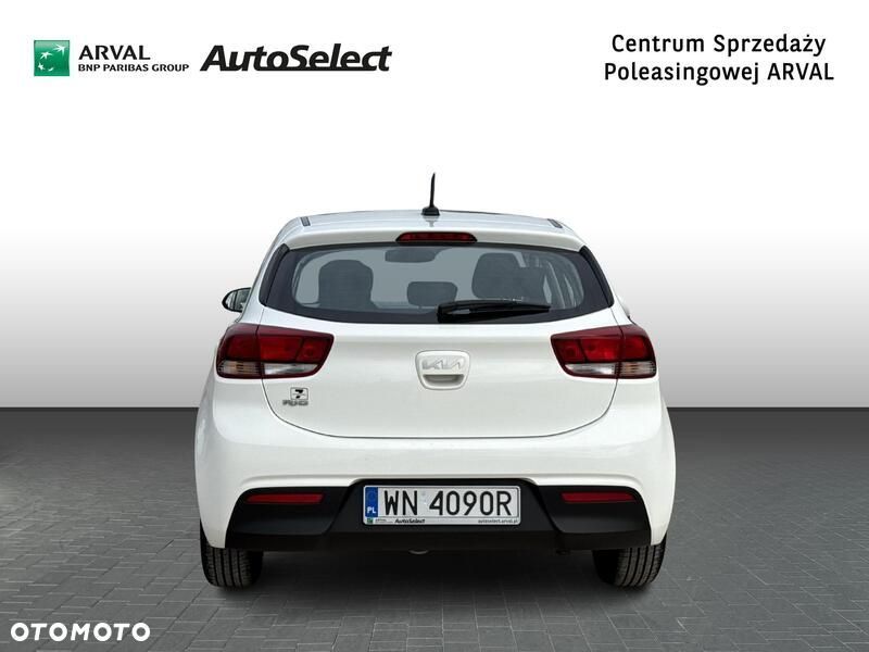 Kia Rio - 6