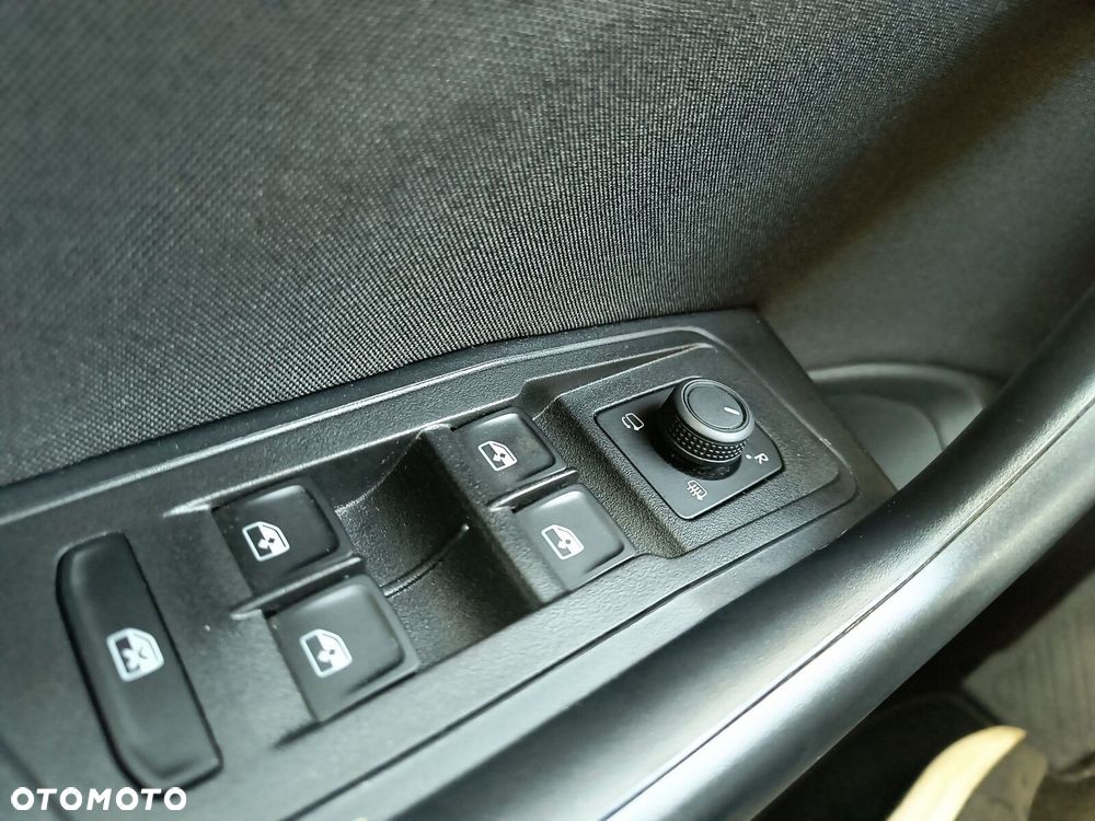 Volkswagen T-Roc 1.0 TSI Life - 26