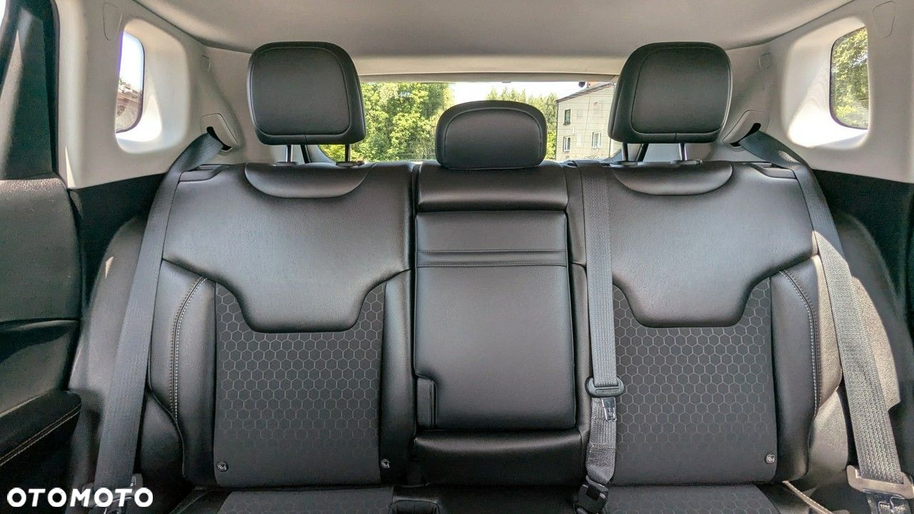Jeep Compass - 18