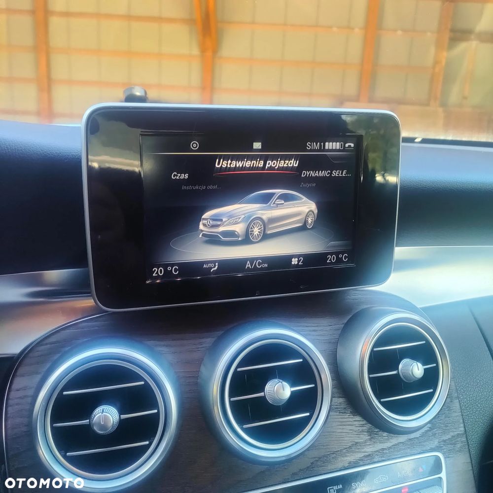 Mercedes-Benz Klasa C 300 7G-TRONIC AMG Line - 3