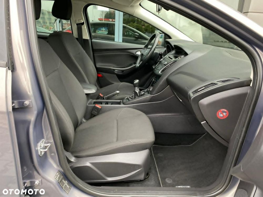 Ford Focus 1.0 EcoBoost Hybrid ACTIVE - 14