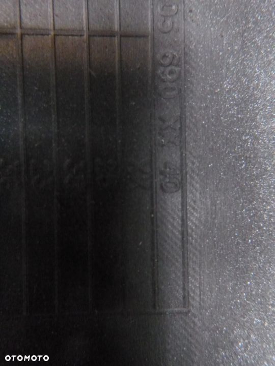 MERCEDES W205 NAKŁADKA LISTWA PROGOWA PRAWA A205690XX40 - 2