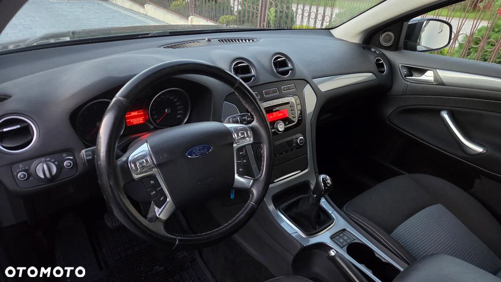 Ford Mondeo 2.0 Trend X - 16
