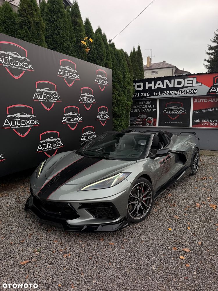Chevrolet Corvette - 32