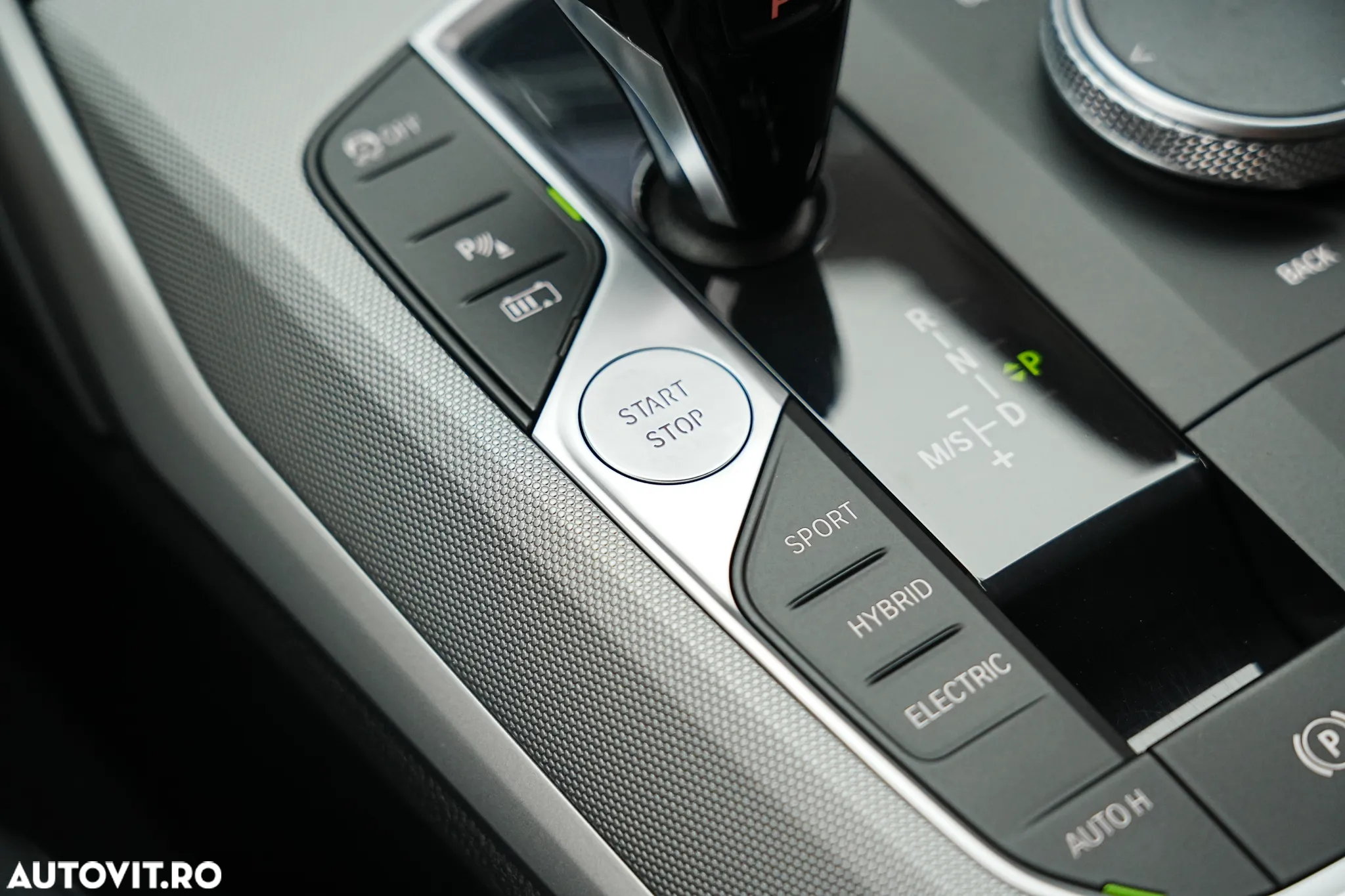 BMW Seria 3 330e Aut. Sport Line - 27