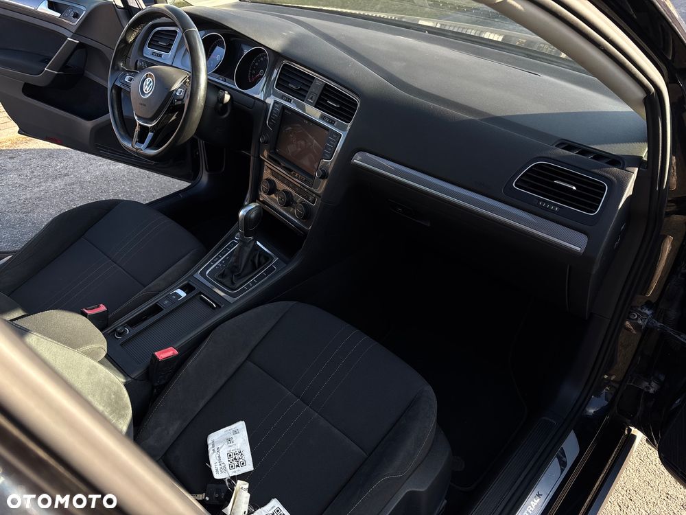 Volkswagen Golf - 17