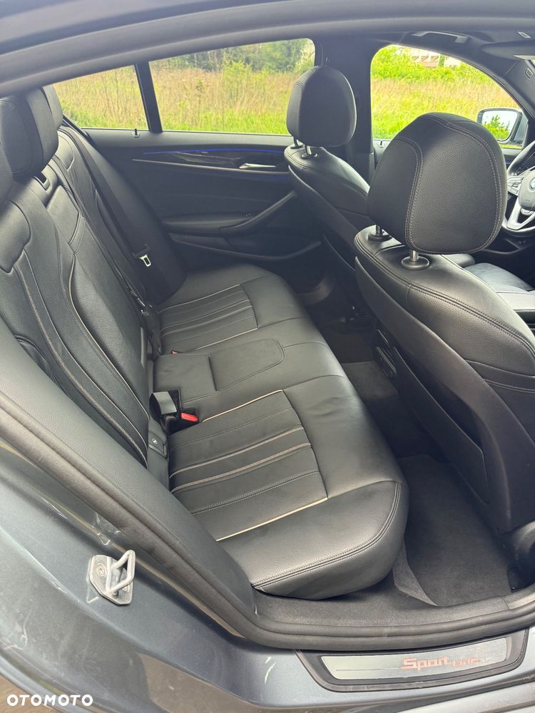 BMW Seria 5 530i xDrive Sport Line - 31