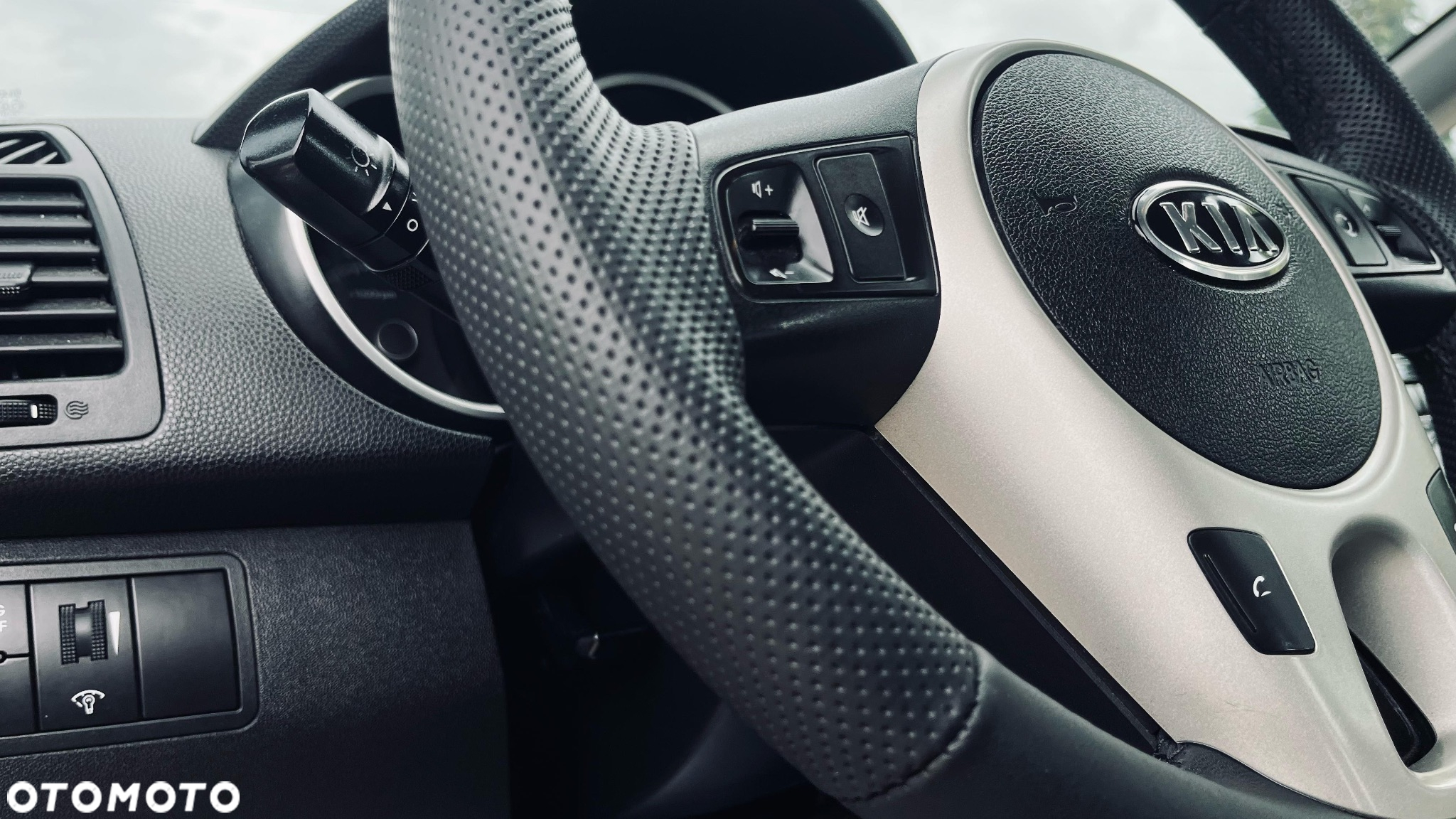 Kia Venga - 13