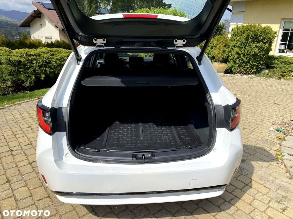 Toyota Corolla 1.8 Hybrid GPF Executive - 27