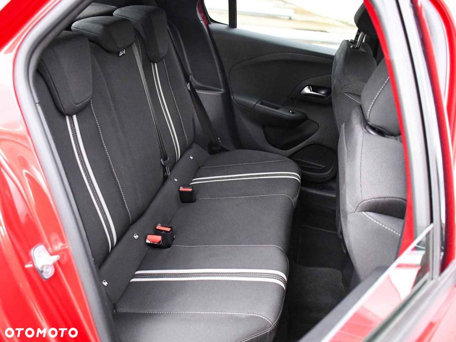 Opel Corsa 1.2 T mHEV GS eDCT - 13