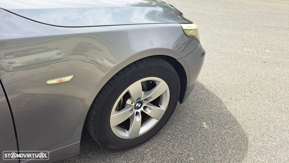 BMW 520 d Executive - 14