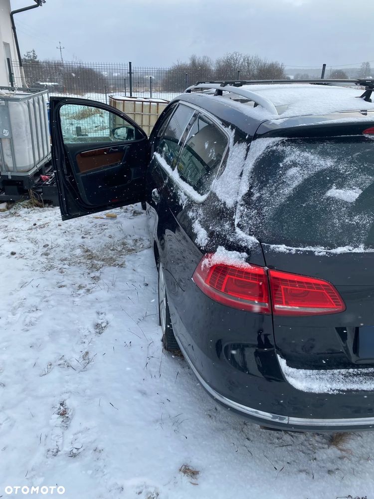 Volkswagen Passat 2.0 TDI Comfortline DSG - 3