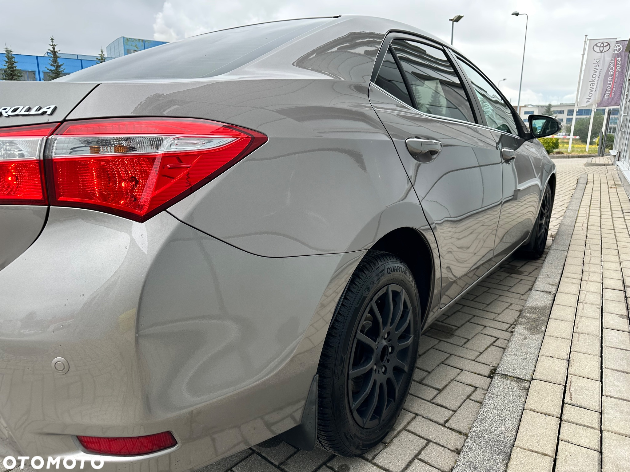 Toyota Corolla 1.6 Premium - 9