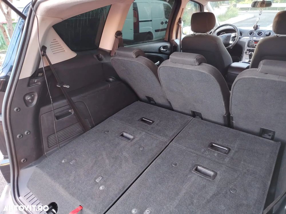 Ford S-Max - 23