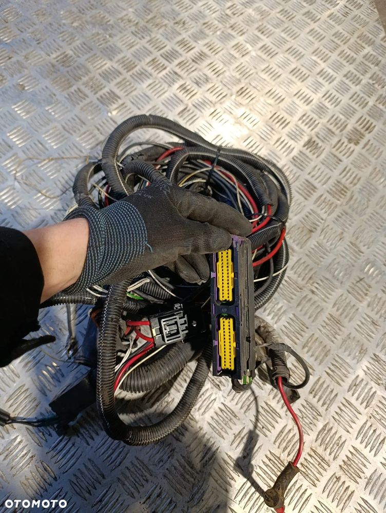 INSTALACJA ELEKTRYCZNA CARRIER XARIOS 300 350 12V - 2