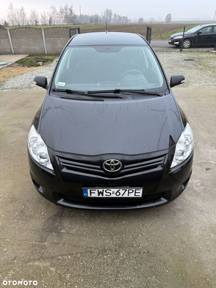 Toyota Auris 1.4 D-4D 2010 - 4