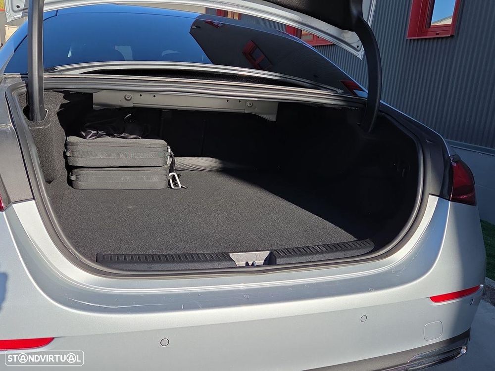 Mercedes-Benz E 300 de Avantgarde - 27