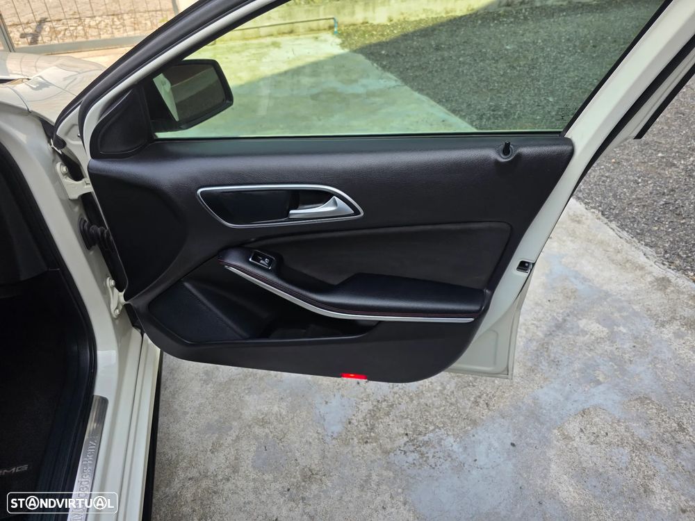 Mercedes-Benz A 180 d 7G-DCT AMG Line - 36
