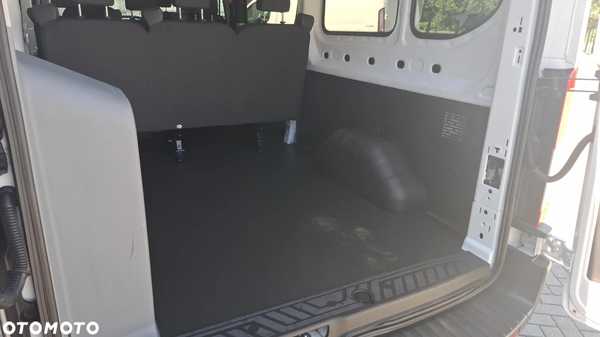 Ford Transit 350 L3H2 Trend - 9