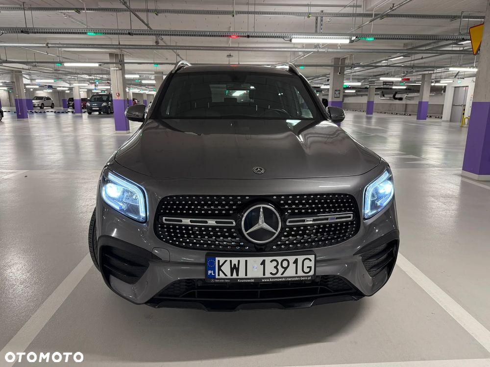 Mercedes-Benz GLB 250 4Matic 8G-DCT - 12