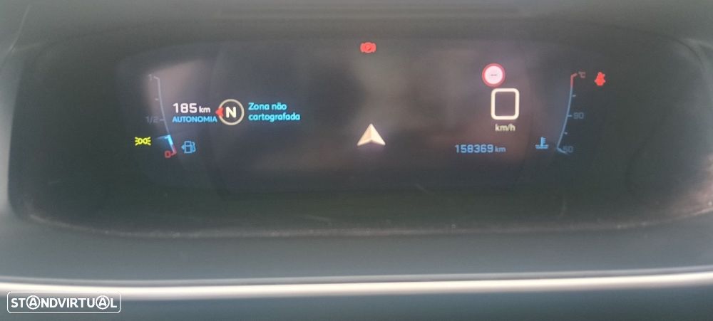 Peugeot 2008 1.5 BlueHDi Allure Pack - 13