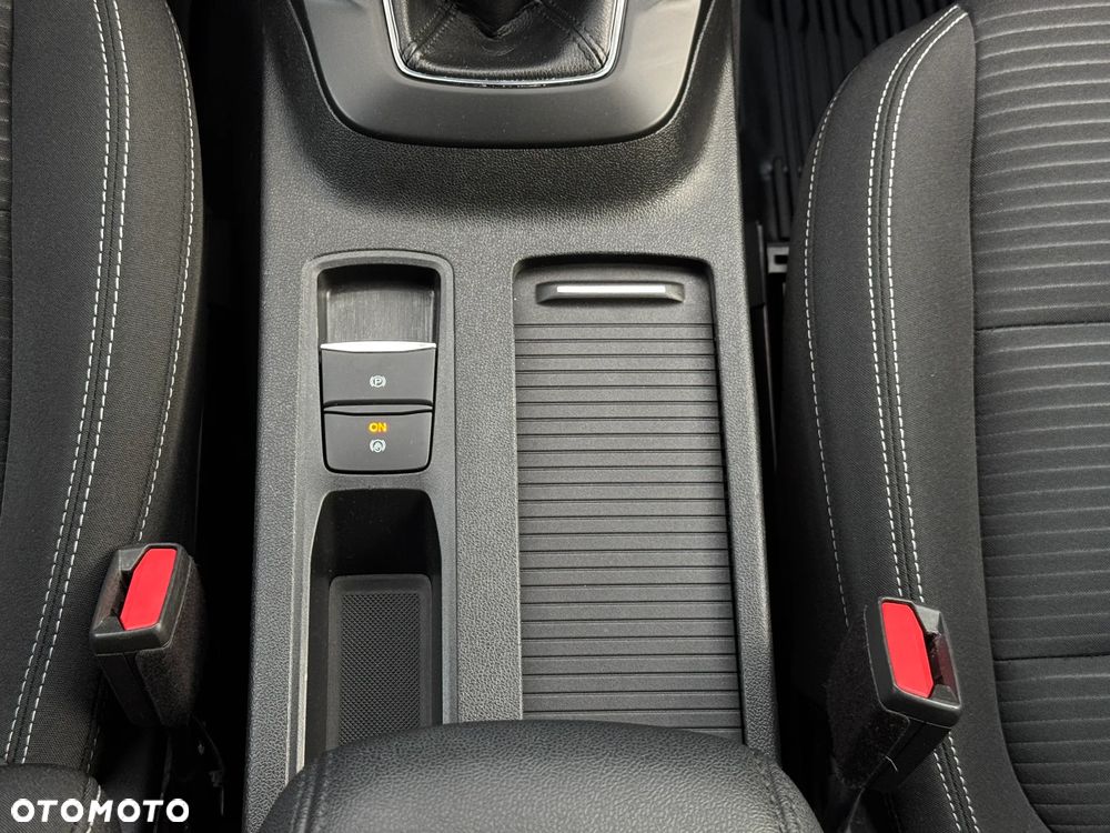 Ford Kuga 1.5 EcoBoost FWD Trend - 24