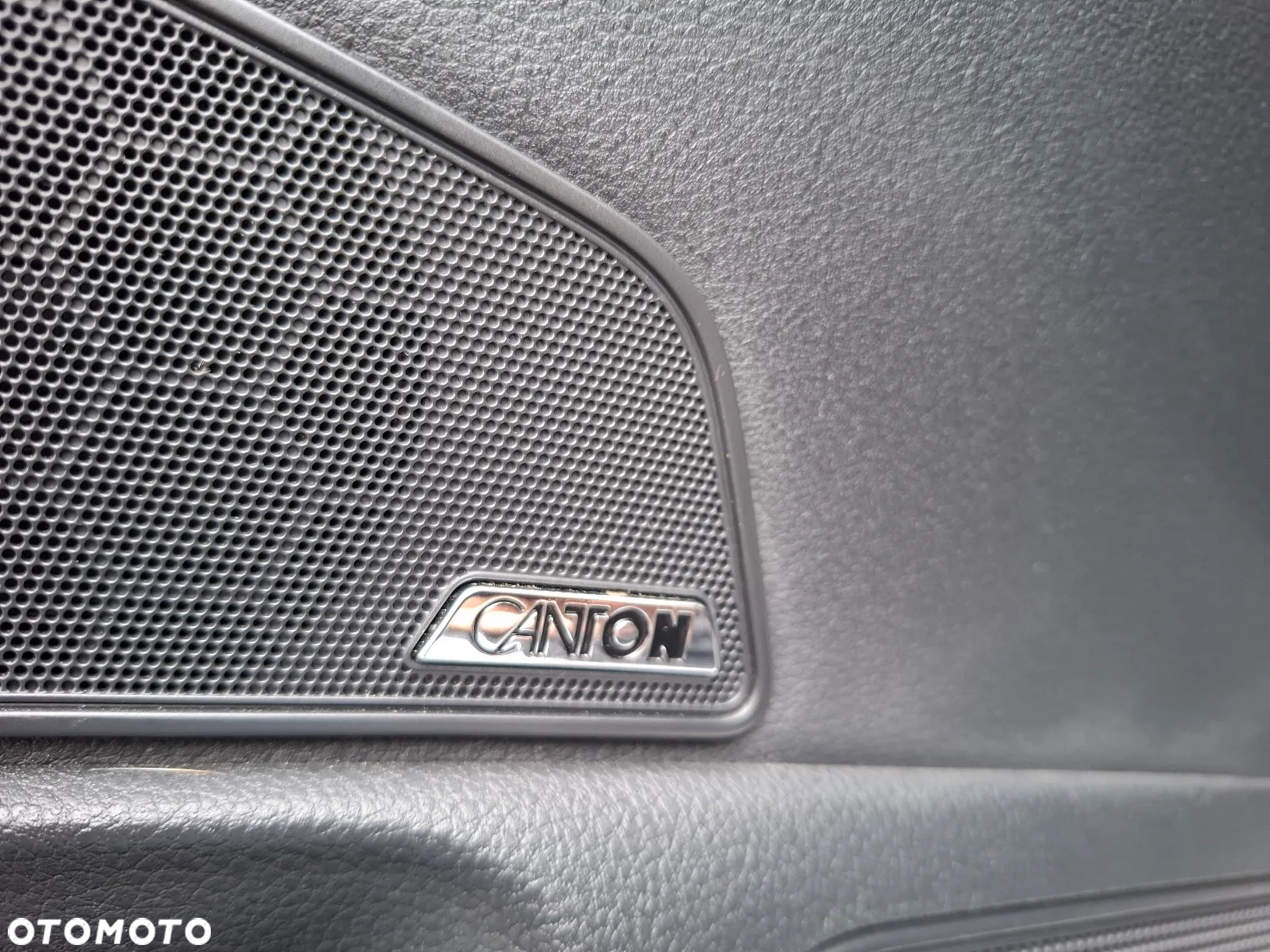 Skoda Superb Combi 2.0 TDI DSG Ambition - 32