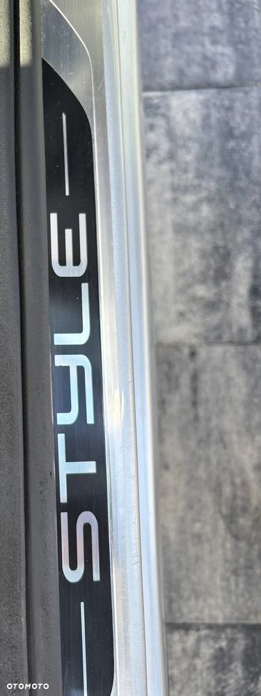 Volkswagen Sharan 2.0 TDI DSG Blue Motion Style - 20