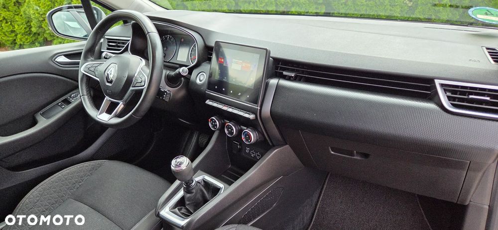 Renault Clio - 23
