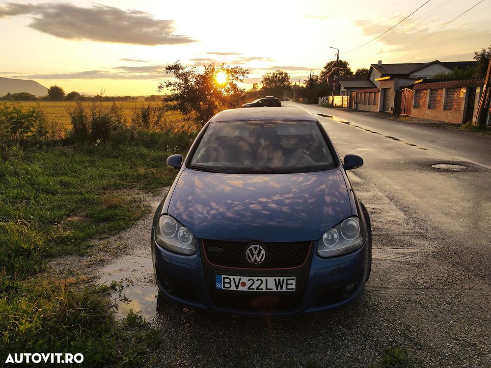 Volkswagen Golf 2.0 TDI Sportline - 1