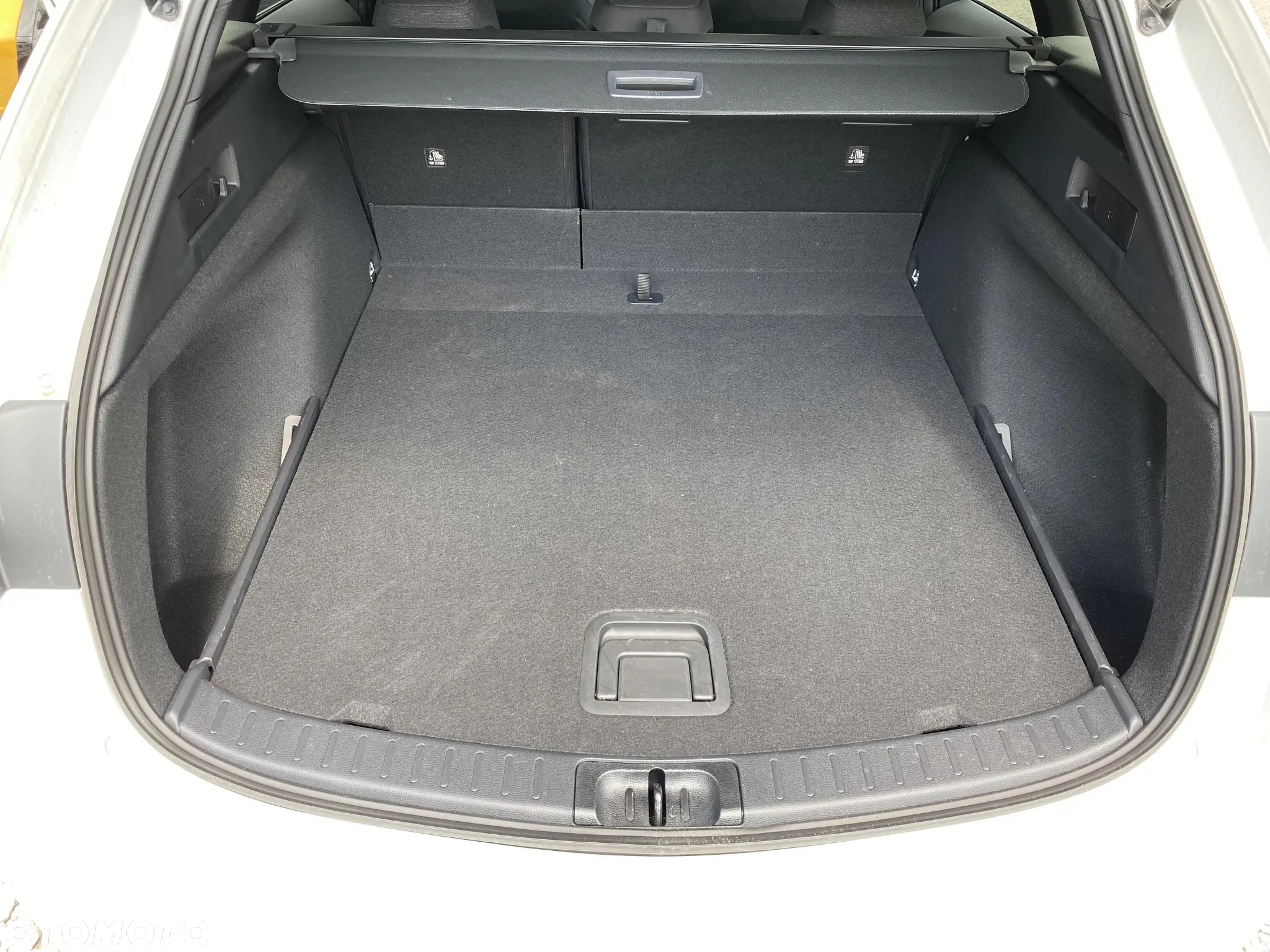 Suzuki Swace 1.8 Hybrid Elegance CVT - 17