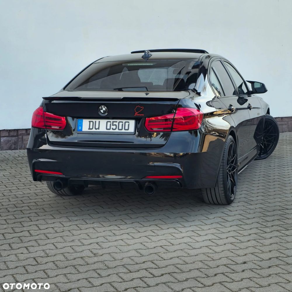BMW Seria 3 330i xDrive M Sport - 14