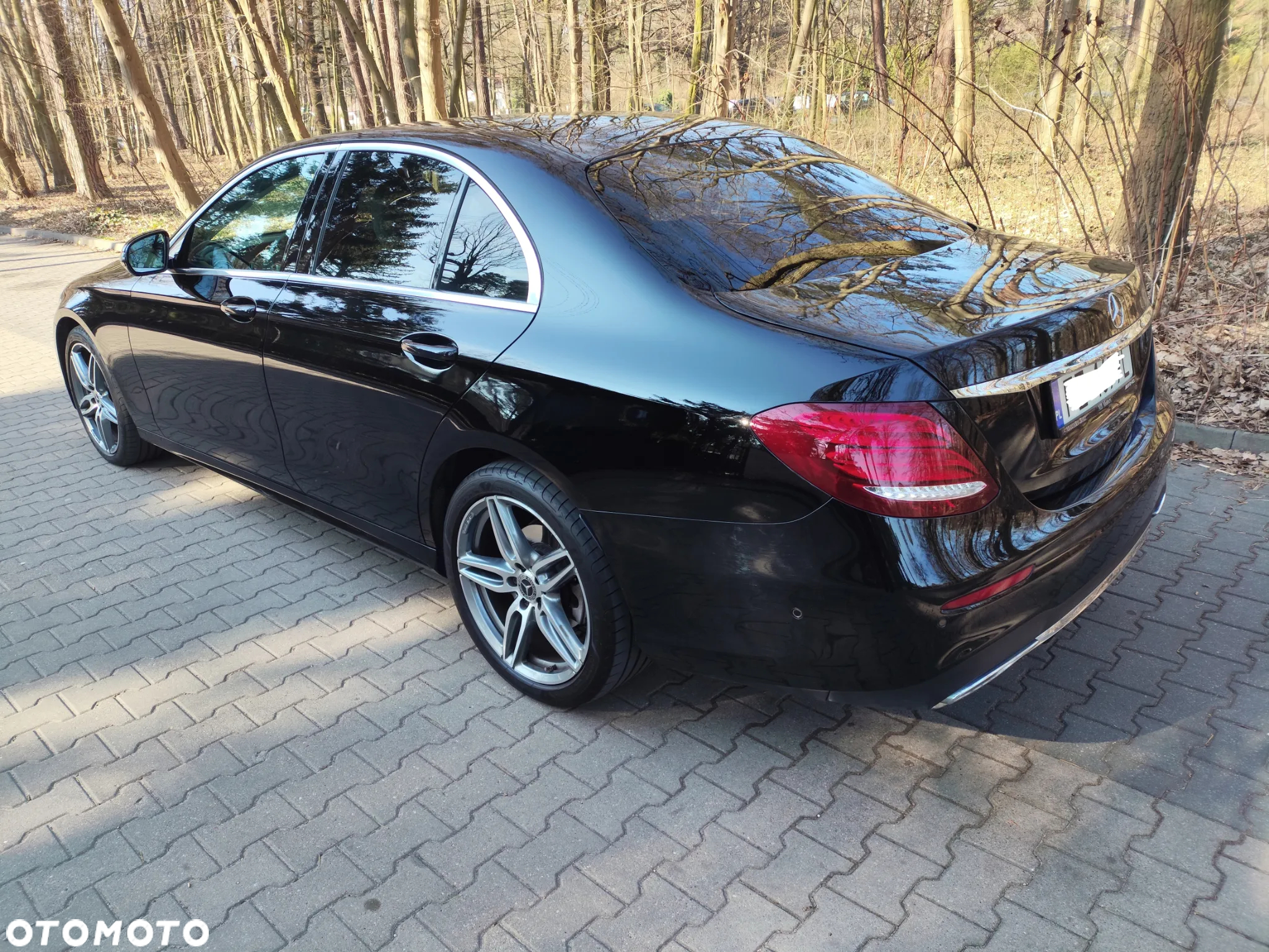 Mercedes-Benz Klasa E 220 d 4-Matic Business Edition 9G-TRONIC - 12