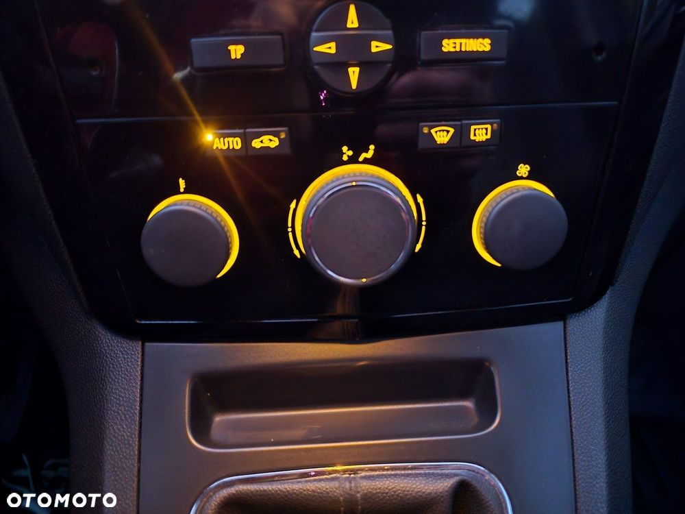 Opel Zafira 1.8 Cosmo - 32