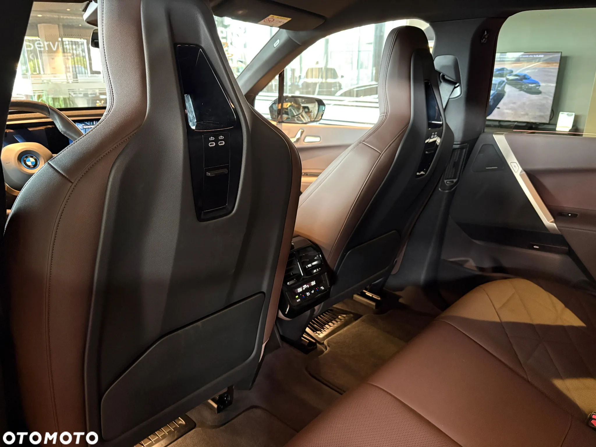 BMW iX xDrive40 76.6kWh - 16