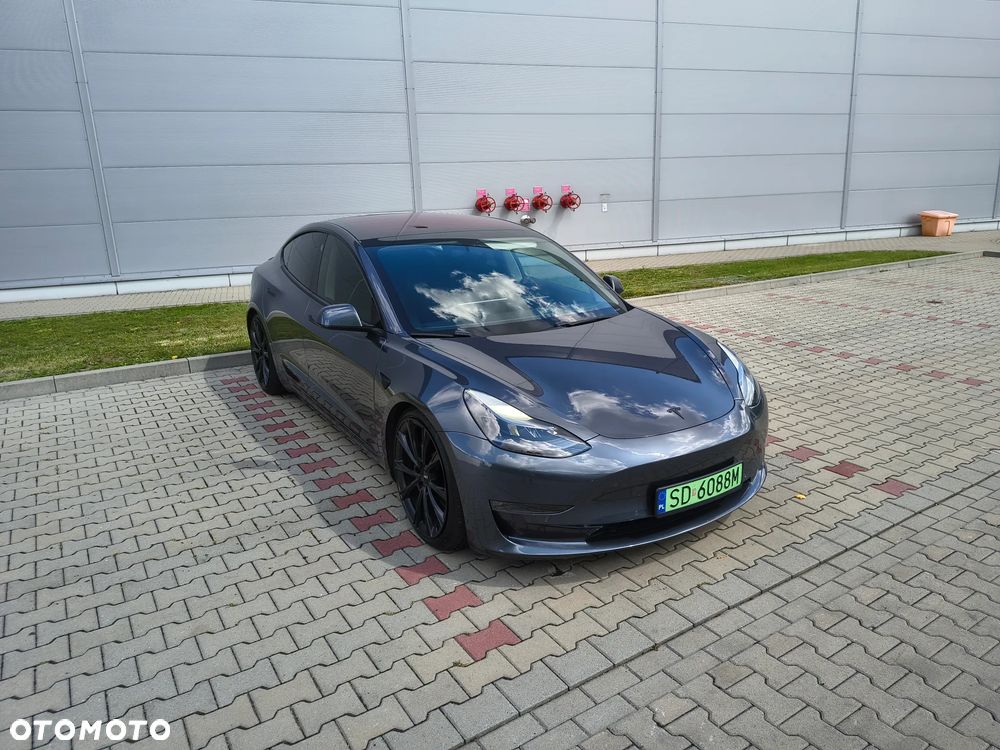Tesla Model 3 - 2