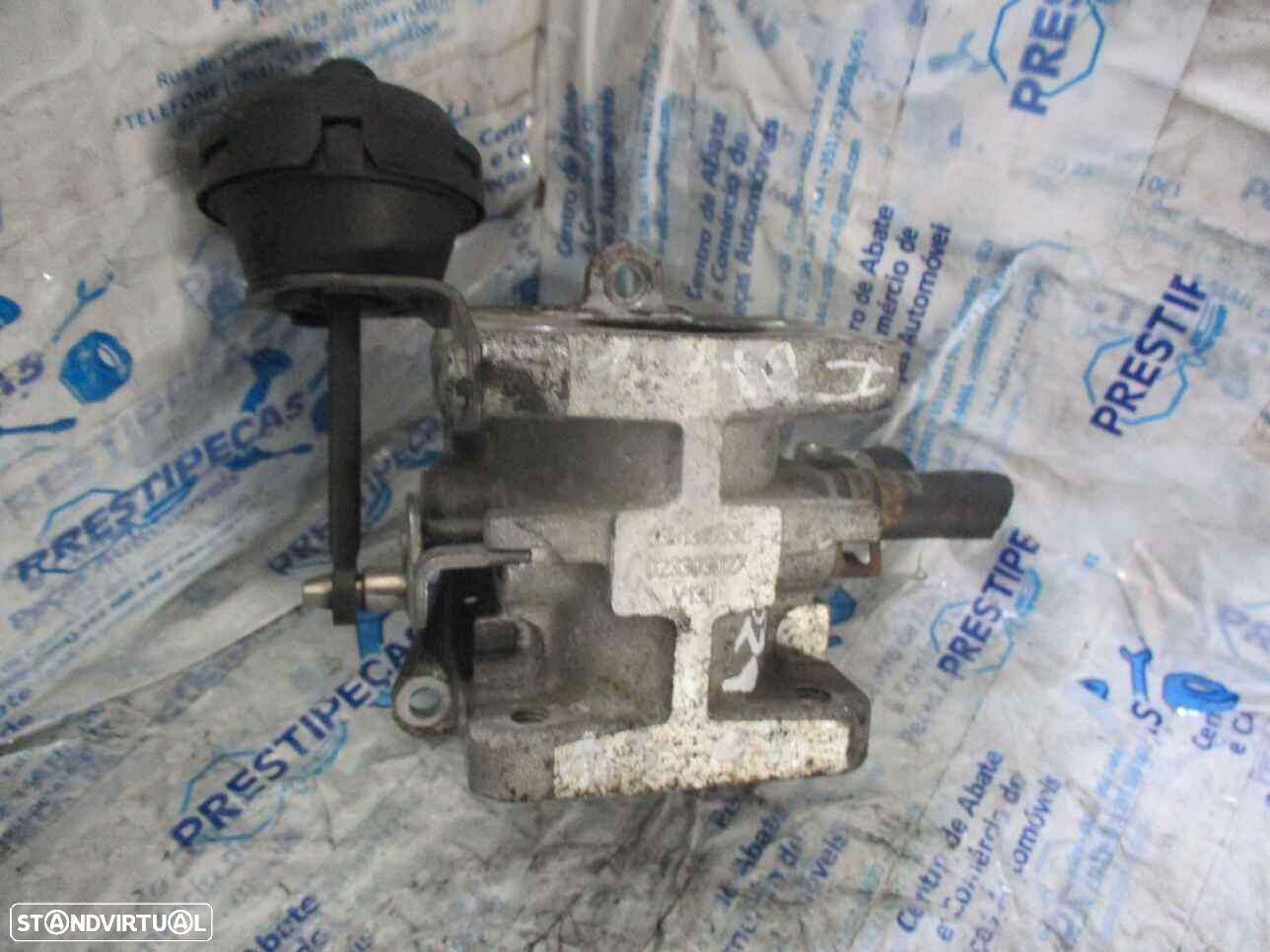 Egr 038131063C   023303027 AUDI A3 2002 1.9TDI VACUO - 3