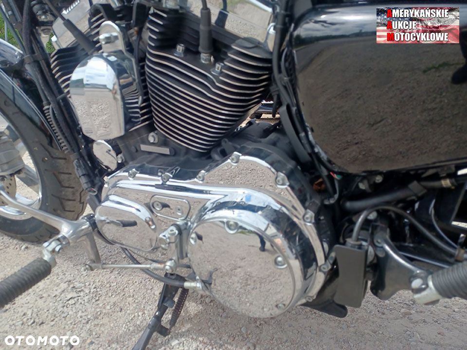 Harley-Davidson Sportster Custom 1200C - 11