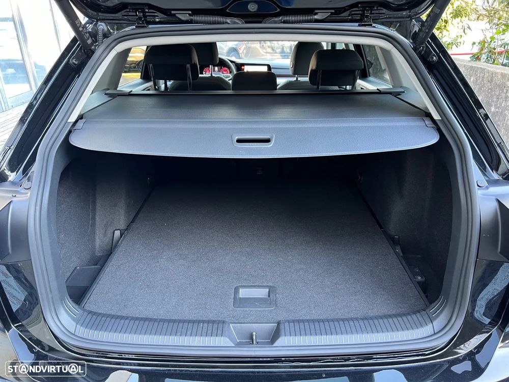 VW Golf 1.0 eTSI OPF DSG United - 15