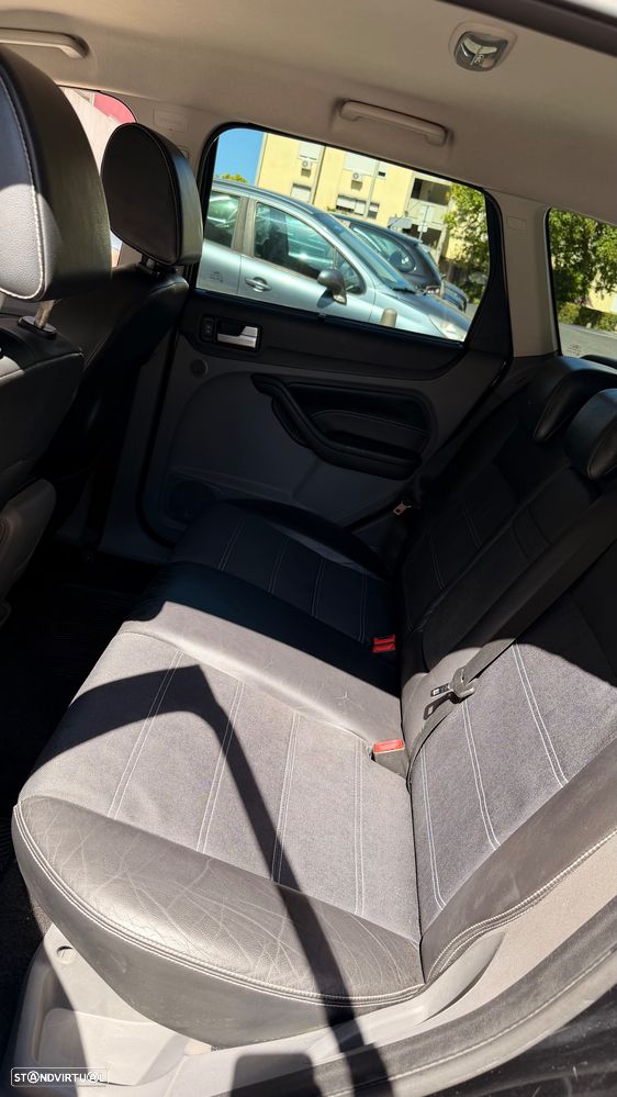 Ford Focus SW 1.6 TDCi Titanium - 18