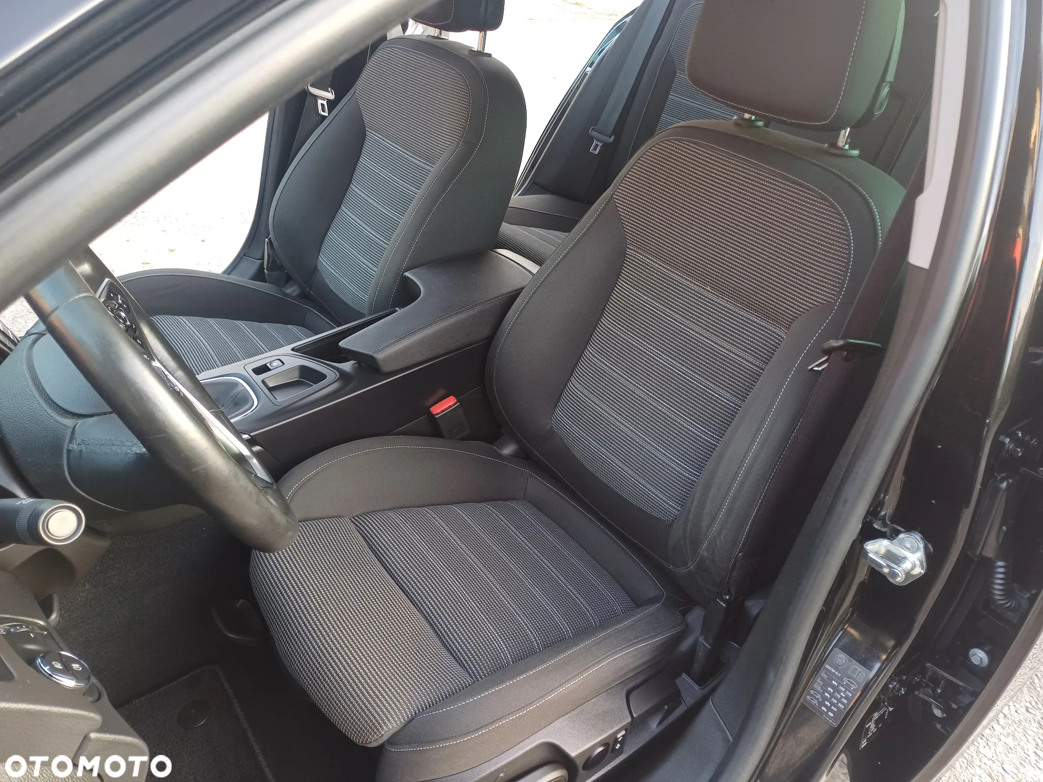 Opel Insignia 2.0 CDTI Exclusive S&S - 23