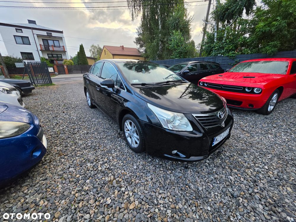 Toyota Avensis - 2
